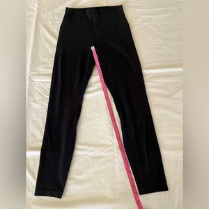 Lululemon Align 25” sz 6 leggings - black